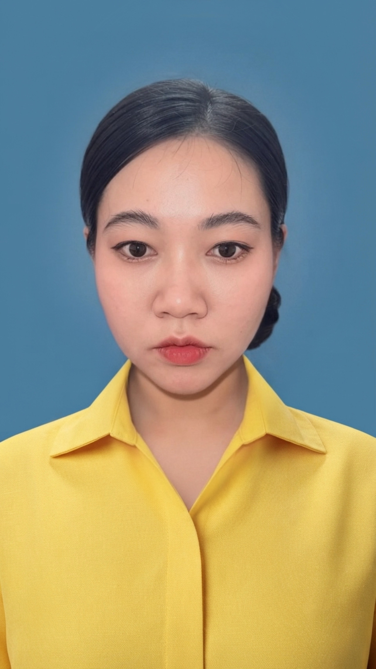 นางสาวพิมพ์ผกาย อุทิศ